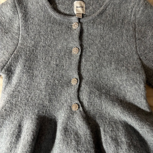 Anthropologies Maeve Flower-Botton Peplum Cardigan sweater - Picture 4 of 7